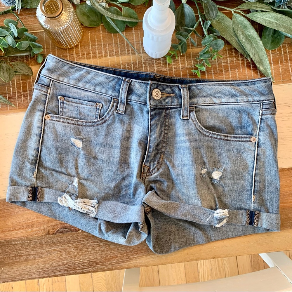 Express Women's Jean Shorts - Distressed Blue